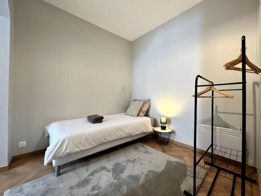 Le Bellifontain - 4 Pers - 2 Br Apartment ฟงแตนโบล ภายนอก รูปภาพ